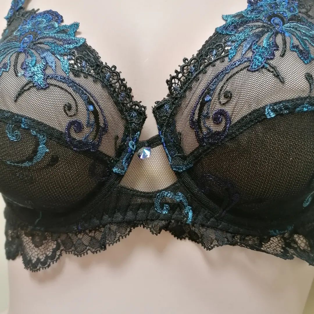 Lingerie et corseterie - Charme & Séduction à Athis-Mons